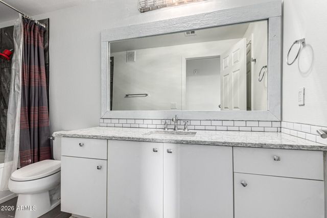 5345 E VAN BUREN Street 335, Phoenix, AZ 85008