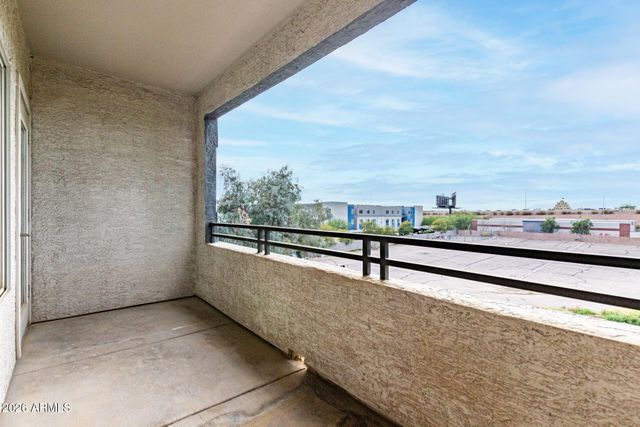 5345 E VAN BUREN Street 335, Phoenix, AZ 85008