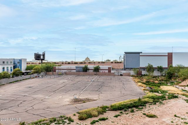 5345 E VAN BUREN Street 335, Phoenix, AZ 85008