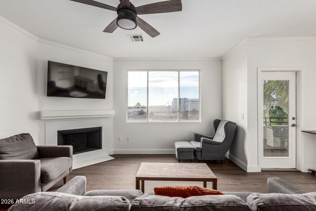 5345 E VAN BUREN Street 335, Phoenix, AZ 85008