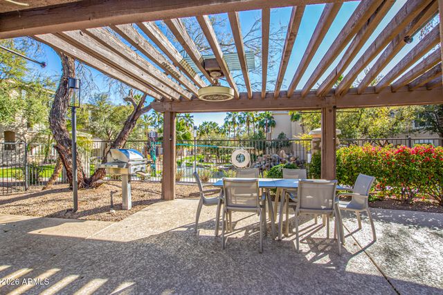 5345 E VAN BUREN Street 335, Phoenix, AZ 85008