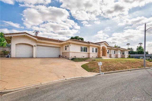 3216 E Mobeck, West Covina, CA 91791