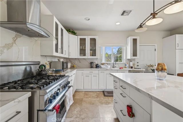 3216 E Mobeck, West Covina, CA 91791