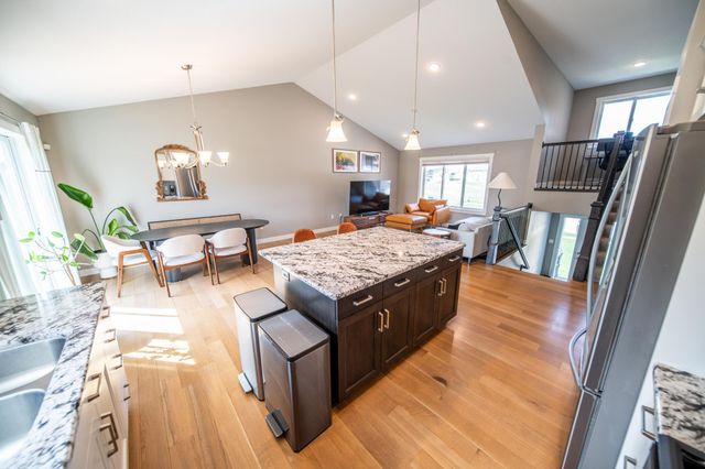 862 Portsmith Drive NW, Rochester, MN 55901