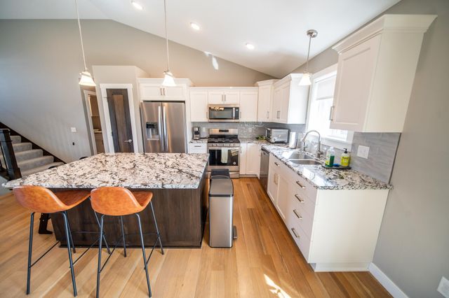 862 Portsmith Drive NW, Rochester, MN 55901