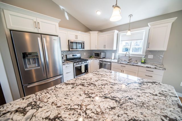 862 Portsmith Drive NW, Rochester, MN 55901