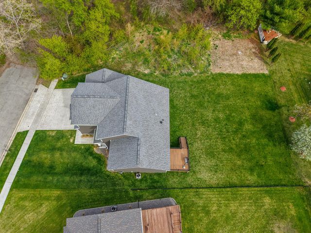 862 Portsmith Drive NW, Rochester, MN 55901