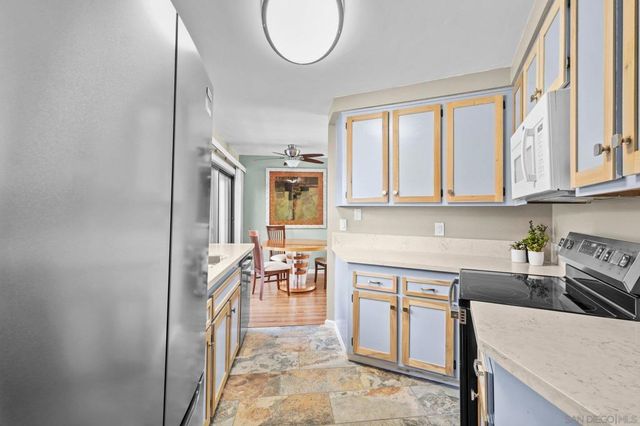 3823 Caminito Litoral 208, San Diego, CA 92107