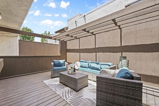 3823 Caminito Litoral 208, San Diego, CA 92107