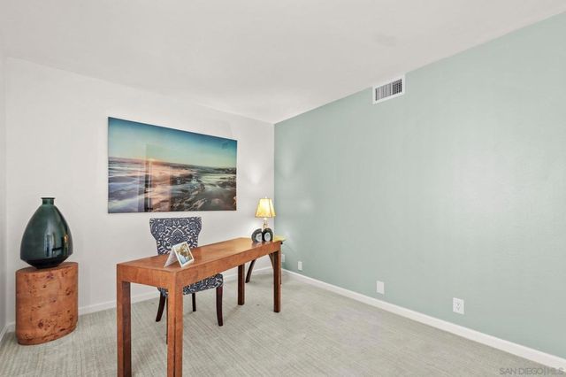 3823 Caminito Litoral 208, San Diego, CA 92107