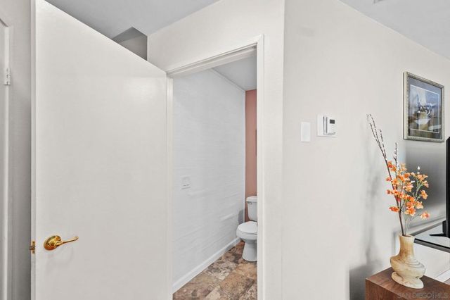 3823 Caminito Litoral 208, San Diego, CA 92107