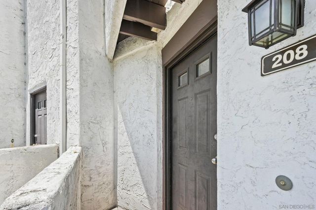 3823 Caminito Litoral 208, San Diego, CA 92107
