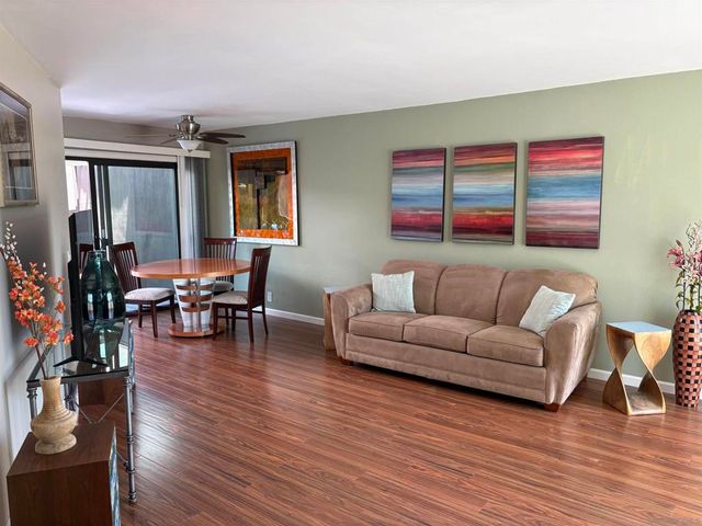 3823 Caminito Litoral 208, San Diego, CA 92107