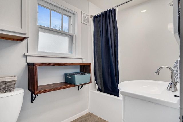 818 Long COURT, Sparta, WI 54656