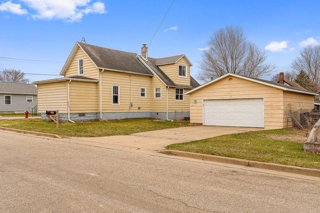 818 Long COURT, Sparta, WI 54656