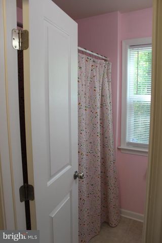 48 RUSTIC LN, Colonial Beach, VA 22443