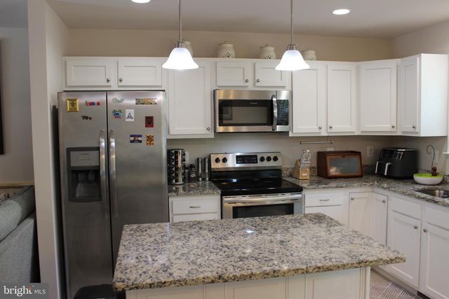 48 RUSTIC LN, Colonial Beach, VA 22443