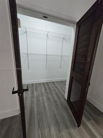 2131 Calais Dr 7, Miami Beach, FL 33141