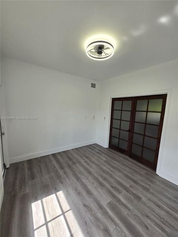 2131 Calais Dr 7, Miami Beach, FL 33141