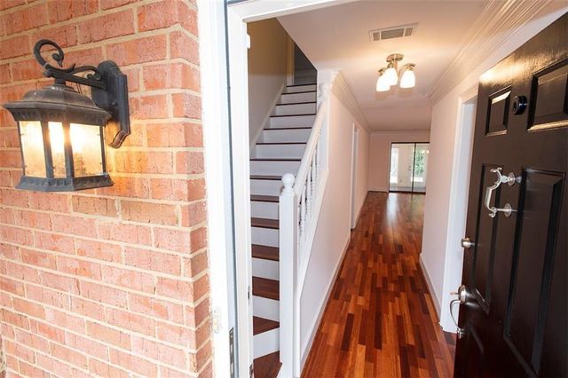 470 Forestgate Court, Atlanta, GA 30350