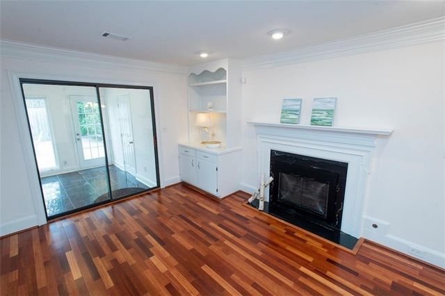 470 Forestgate Court, Atlanta, GA 30350