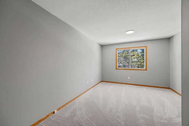 1770 Donegal Drive 6, Woodbury, MN 55125