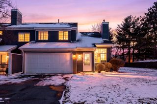 1770 Donegal Drive 6, Woodbury, MN 55125