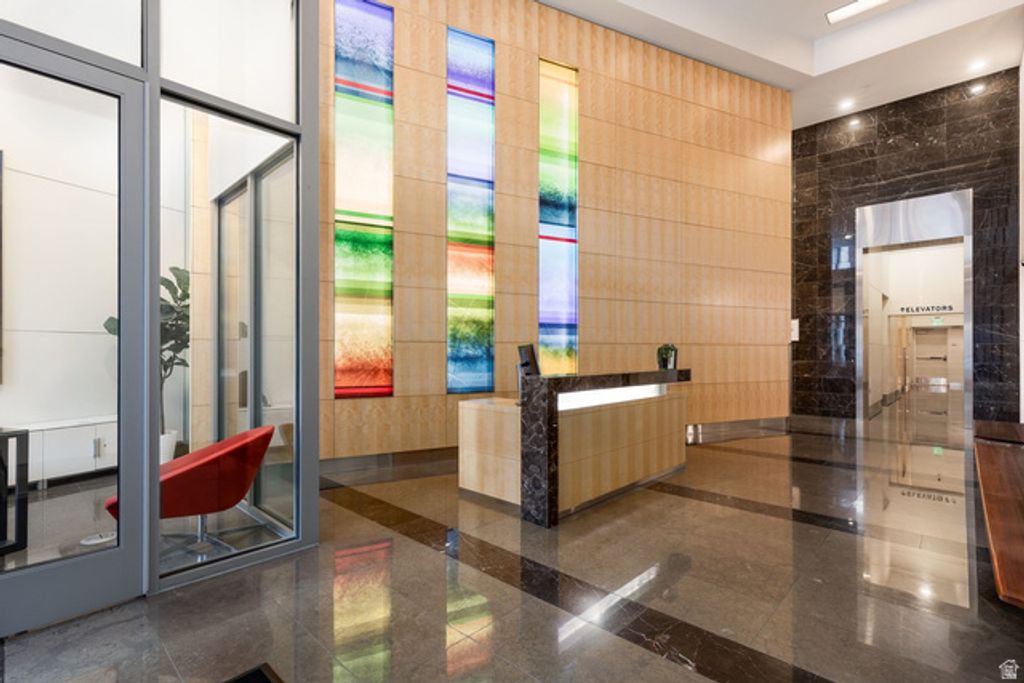 Image 18 of property listing at 35 E 100 S #508, Salt Lake City, UT 84111