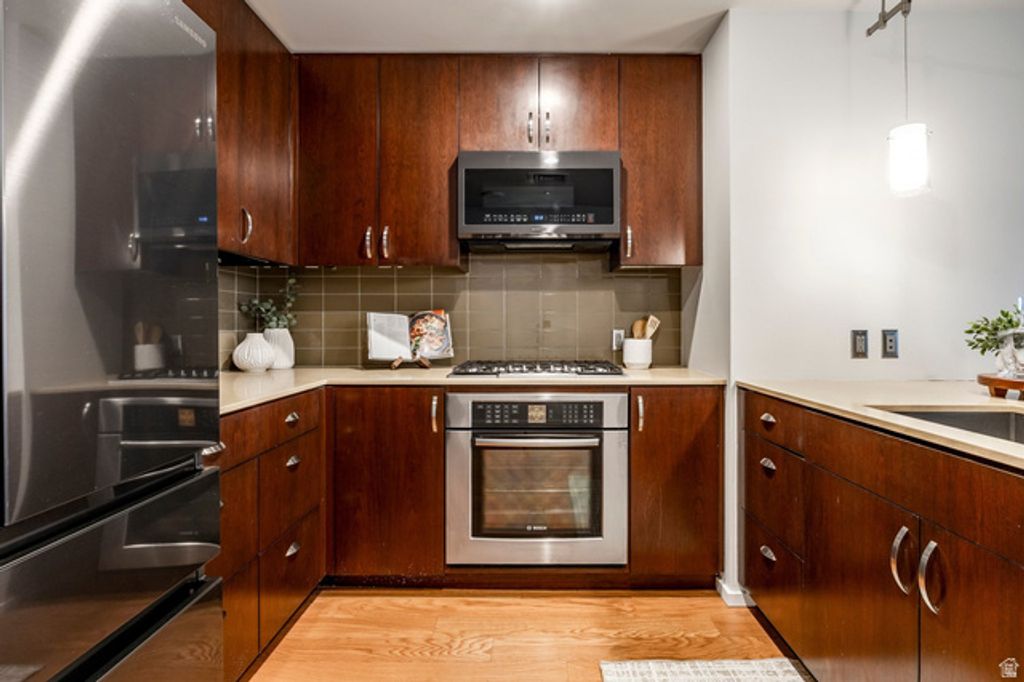 Image 6 of property listing at 35 E 100 S #508, Salt Lake City, UT 84111