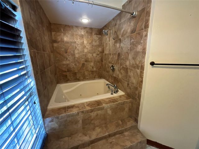 1302 NORWICK DRIVE, Lutz, FL 33559
