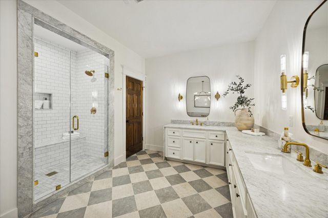 401 W 21 St Street, Houston, TX 77008