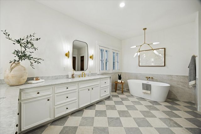 401 W 21 St Street, Houston, TX 77008