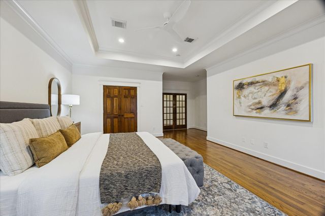 401 W 21 St Street, Houston, TX 77008