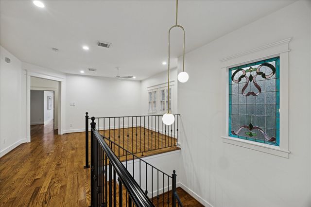 401 W 21 St Street, Houston, TX 77008