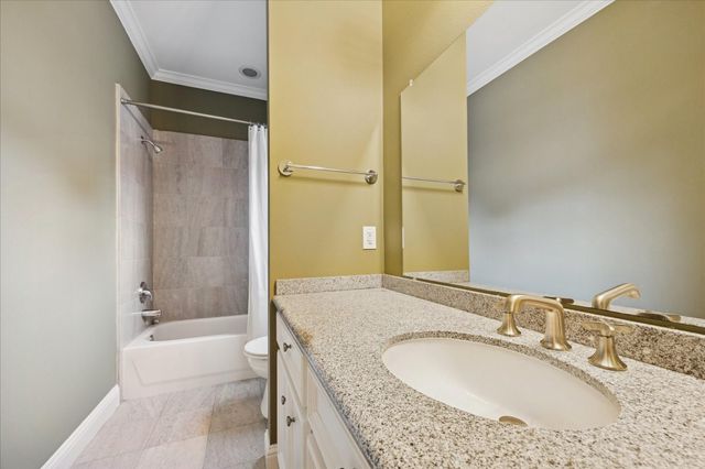 401 W 21 St Street, Houston, TX 77008