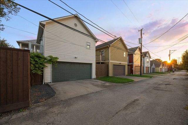 401 W 21 St Street, Houston, TX 77008