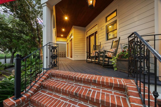 401 W 21 St Street, Houston, TX 77008