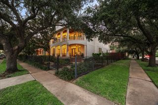 401 W 21 St Street, Houston, TX 77008