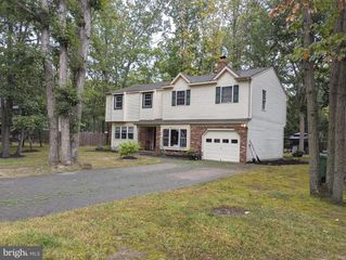 211 PARK AVE, Evesham, NJ 08053