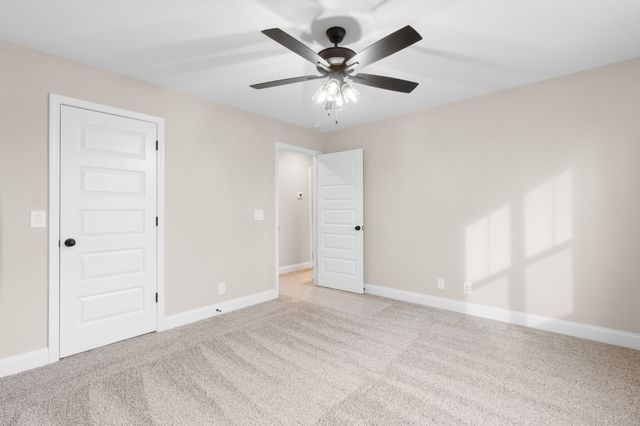 1717 Heritage Dr, Clarksville, TN 37043