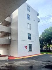 854 NW 87th Ave ., Miami, FL 33172