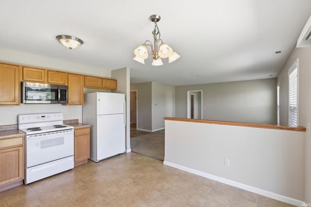 4009 Nadina Cove, Fort Wayne, IN 46815