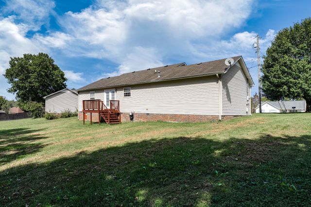 2108 Carrie Ct, Columbia, TN 38401