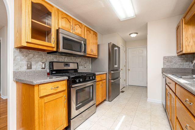 2108 Carrie Ct, Columbia, TN 38401