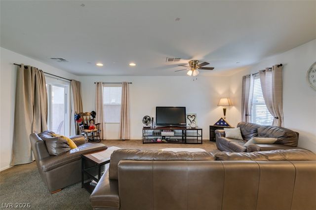 1029 Spotted Saddle Street, Henderson, NV 89015