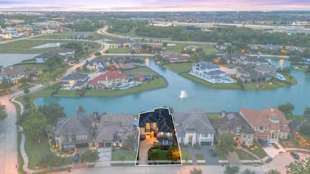 1011 Williams Lake Drive, Richmond, TX 77469
