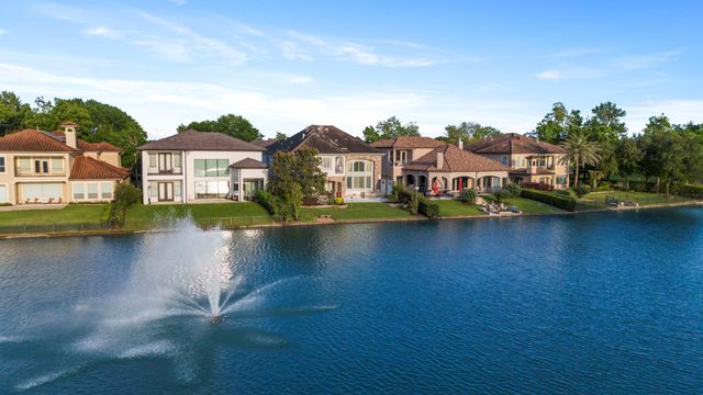1011 Williams Lake Drive, Richmond, TX 77469