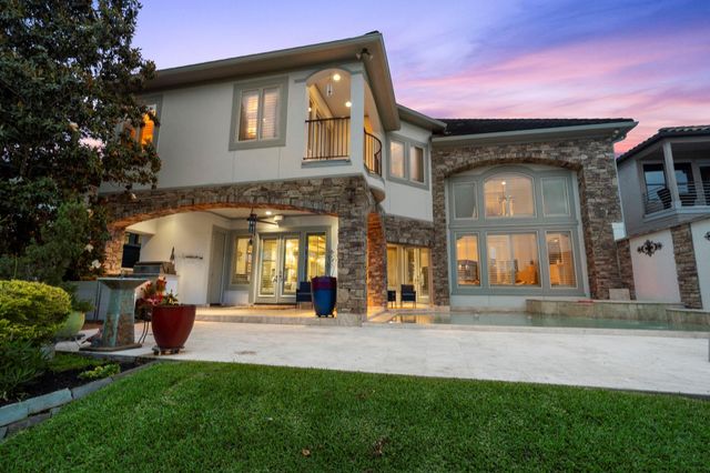 1011 Williams Lake Drive, Richmond, TX 77469