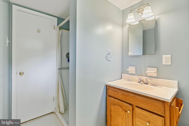 2209 COFFEEWOOD CT, Silver Spring, MD 20906