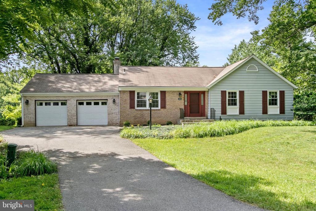 2209 COFFEEWOOD CT, Silver Spring, MD 20906